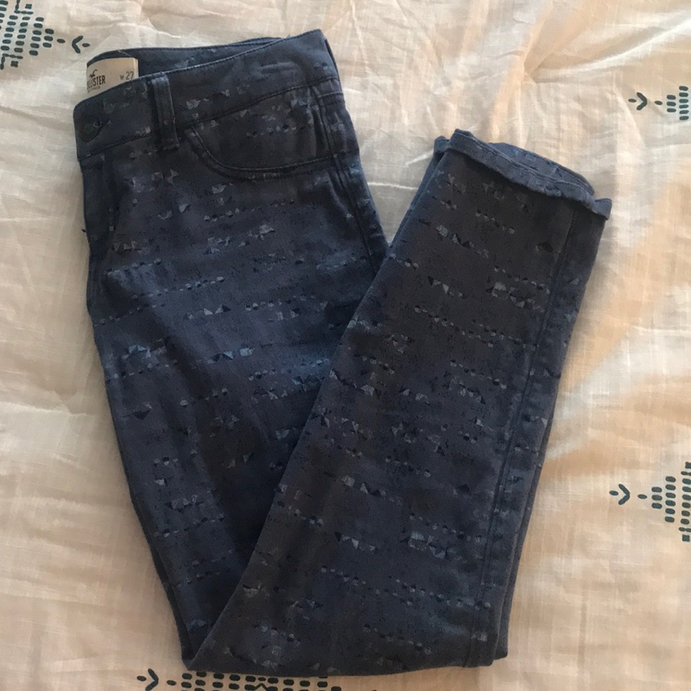 Pattern pants